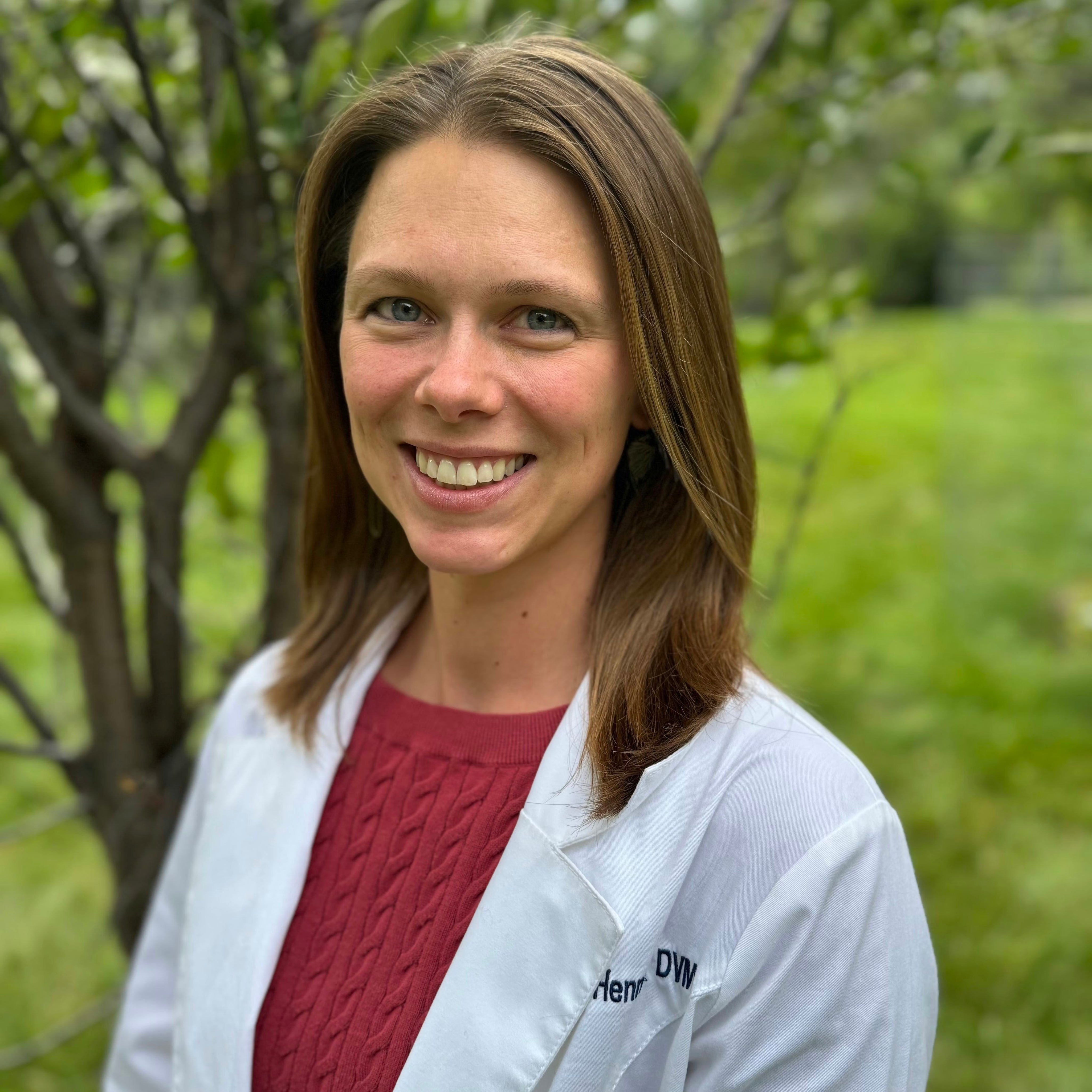 Margo Hennet, DVM 